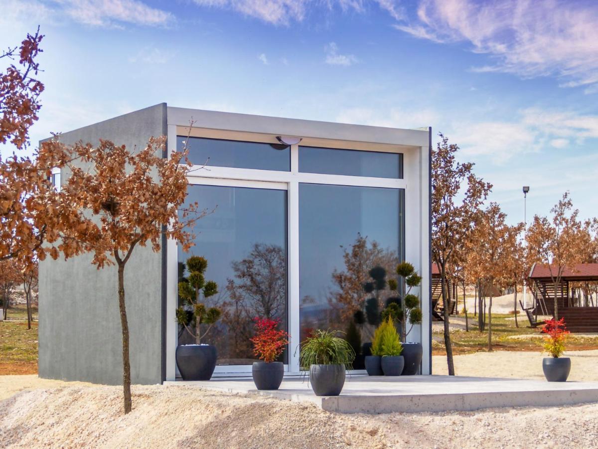 Bungalovi Amfora Ljubuški Exteriör bild