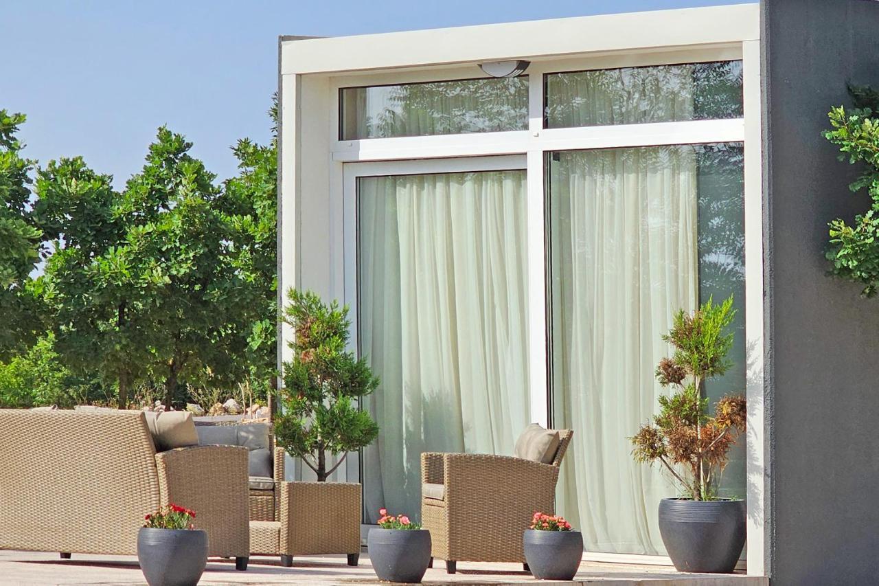 Bungalovi Amfora Ljubuški Exteriör bild